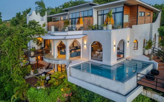 Luxury Villa El Castillo with Panoramic Ocean Views for Rent