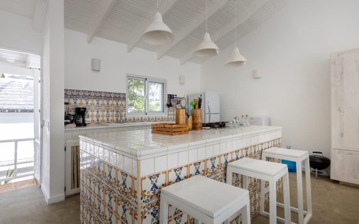 Beautiful beach front apartment located in Playa Bonita for Rent