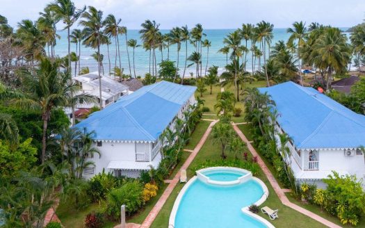 Seaside Serenity: Gorgeous 2 Bedroom, 2 Bathroom Beachfront Haven